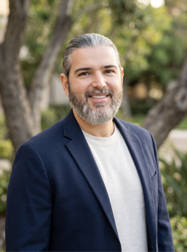 Antonio Nunez Holistic therapist